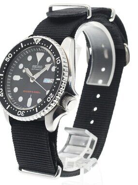Seiko SQ Watch Women 8222-6070 32mm Silver Tone Date BROKEN PARTS REPAIR 6.75\